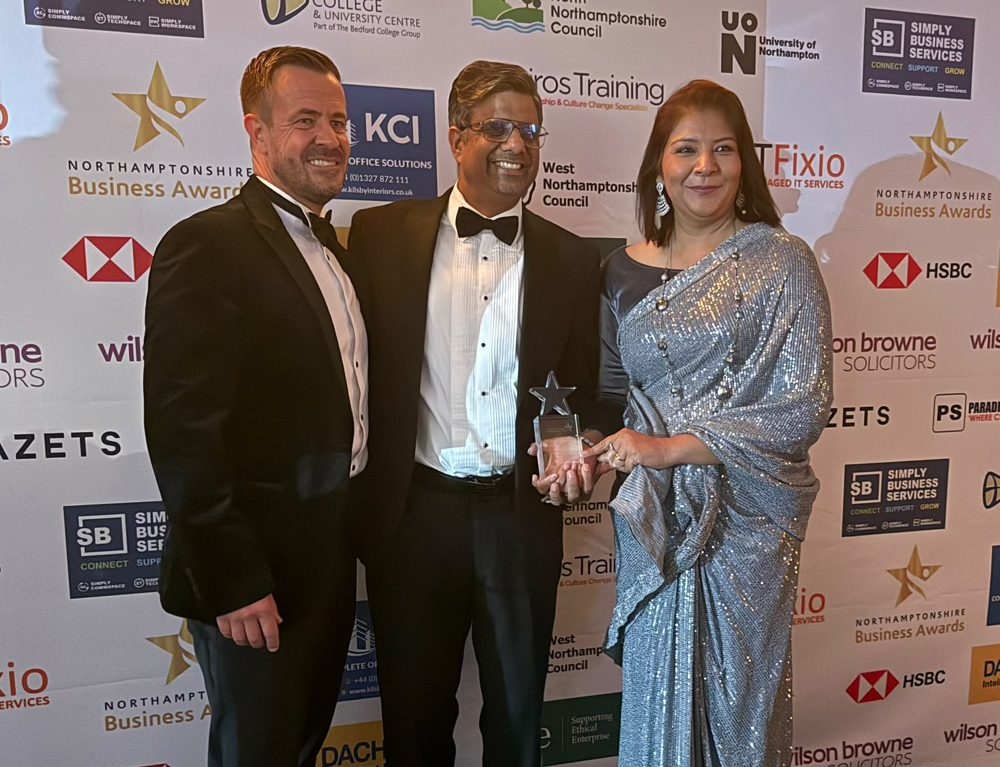 Web Alliance wins Customer Commitment Award at Northamptonshire Business Awards