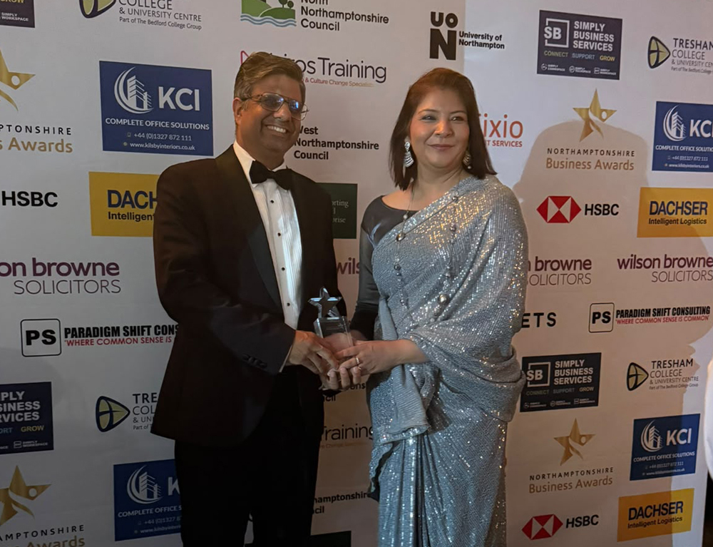 Web Alliance wins Customer Commitment Award at Northamptonshire Business Awards